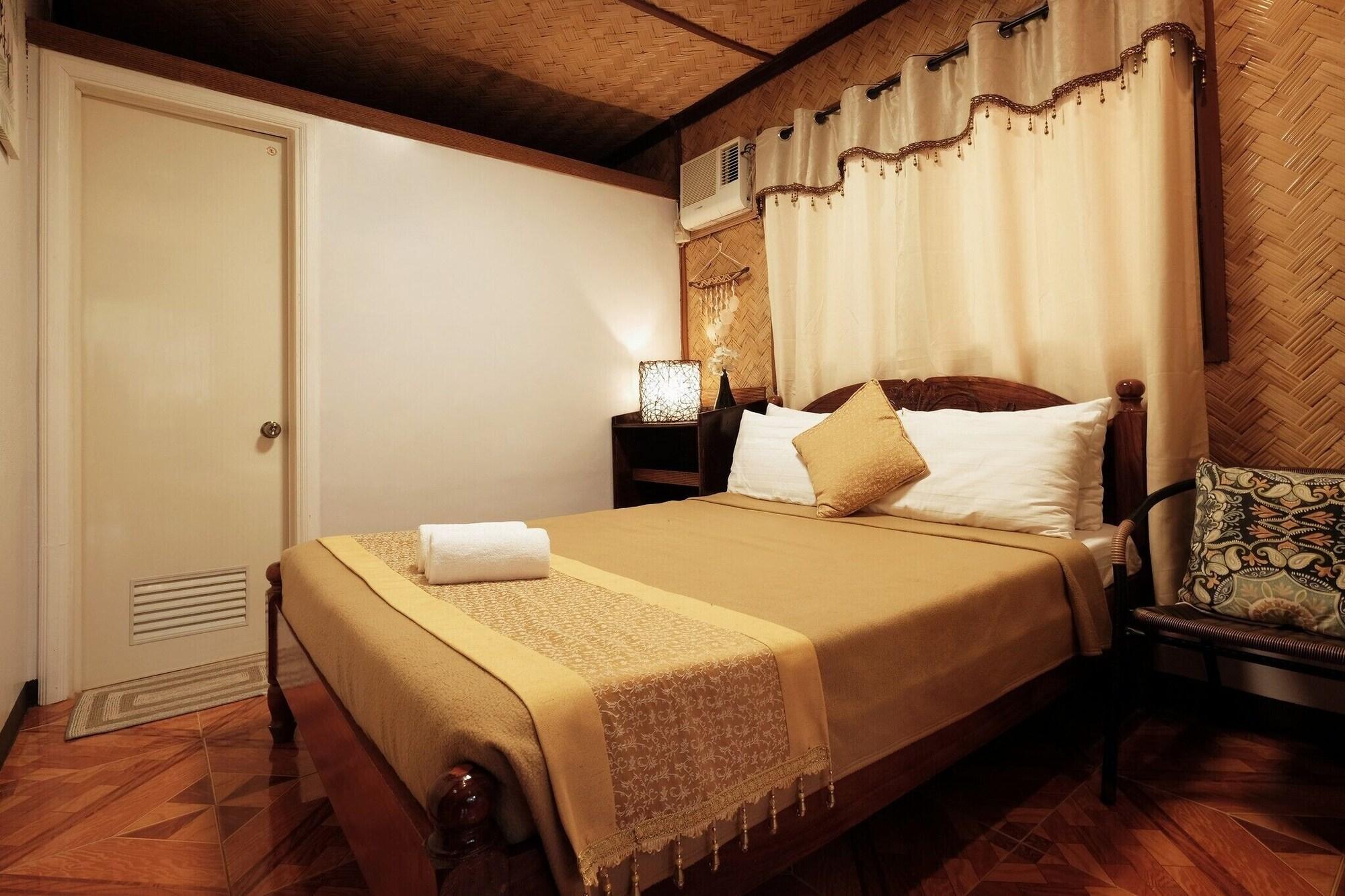 Villa Khadine Grand Vista Resort Coron Exterior photo