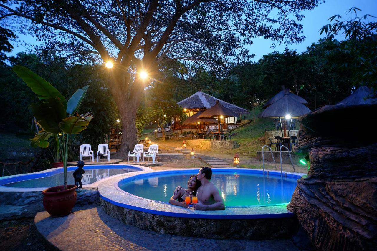 Villa Khadine Grand Vista Resort Coron Exterior photo